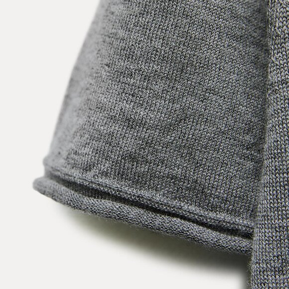 ZARA BASIC WOOL AND SILK BLEND SHORT SLEEVE TOP - Picture 7 of 8